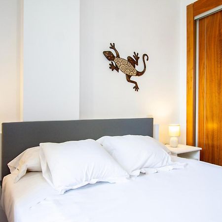 Apartamentos Adelfas Мадрид Экстерьер фото