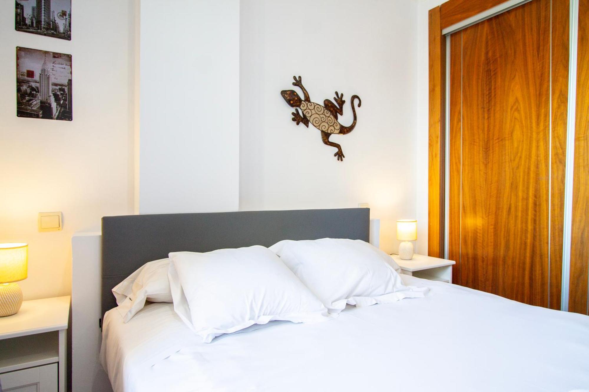 Apartamentos Adelfas Мадрид Экстерьер фото