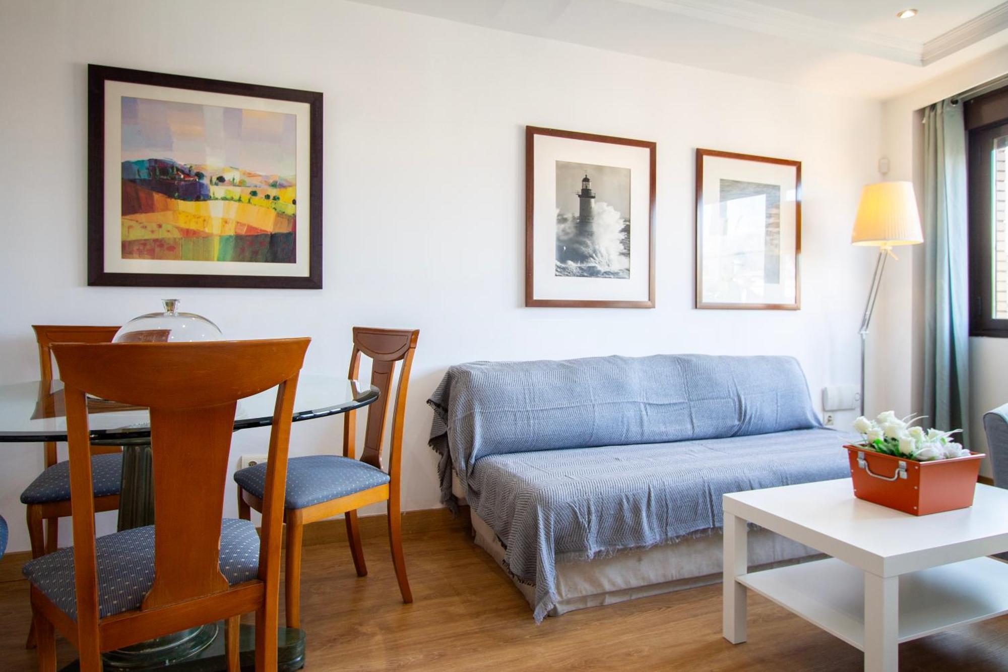 Apartamentos Adelfas Мадрид Экстерьер фото