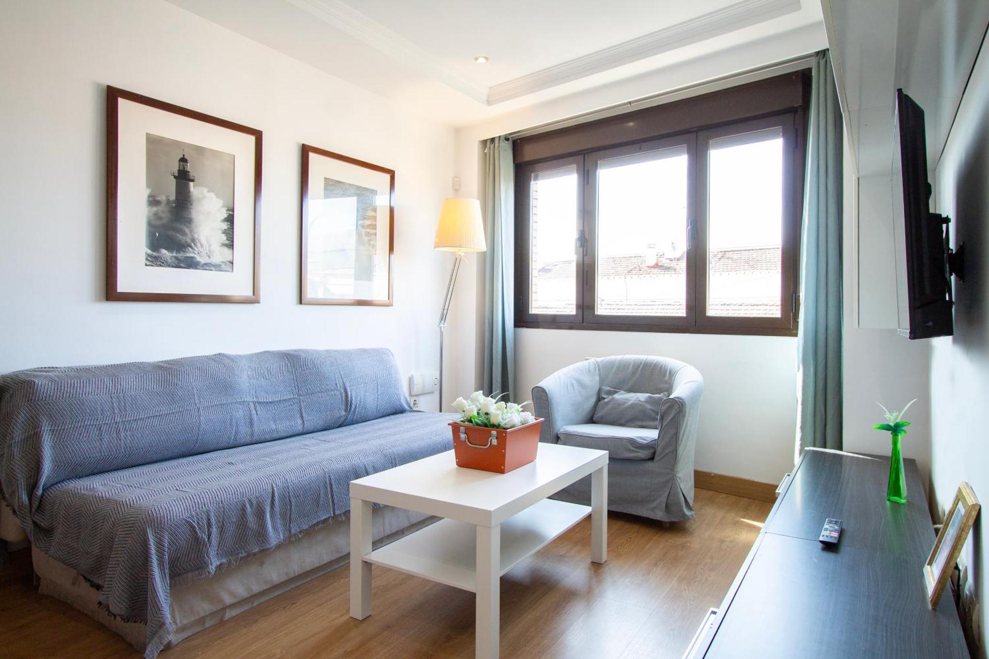 Apartamentos Adelfas Мадрид Экстерьер фото