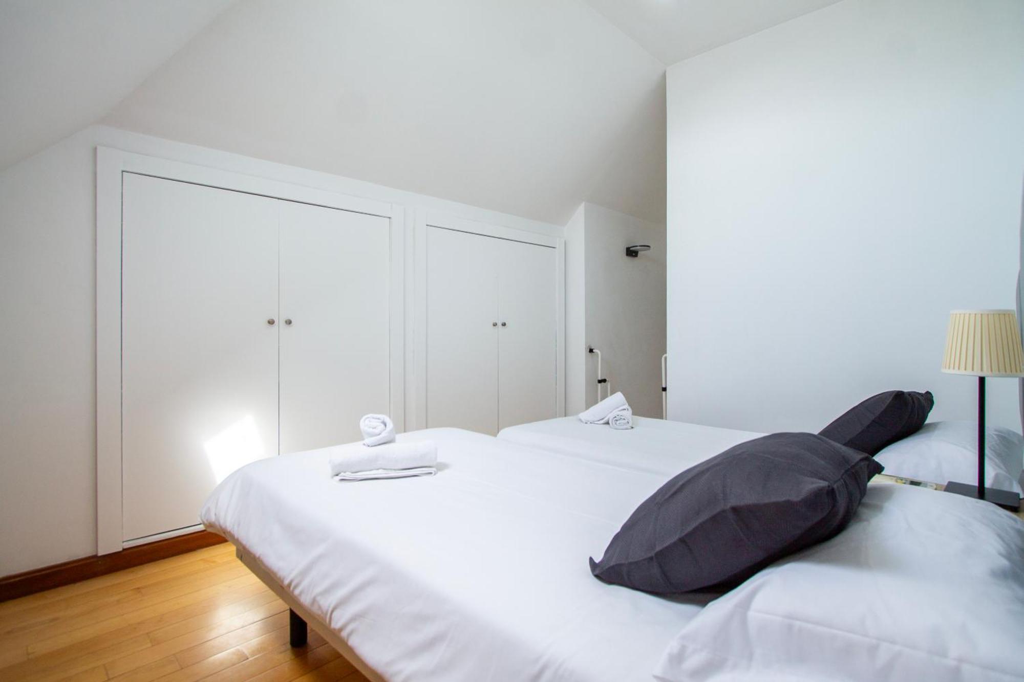 Apartamentos Adelfas Мадрид Экстерьер фото