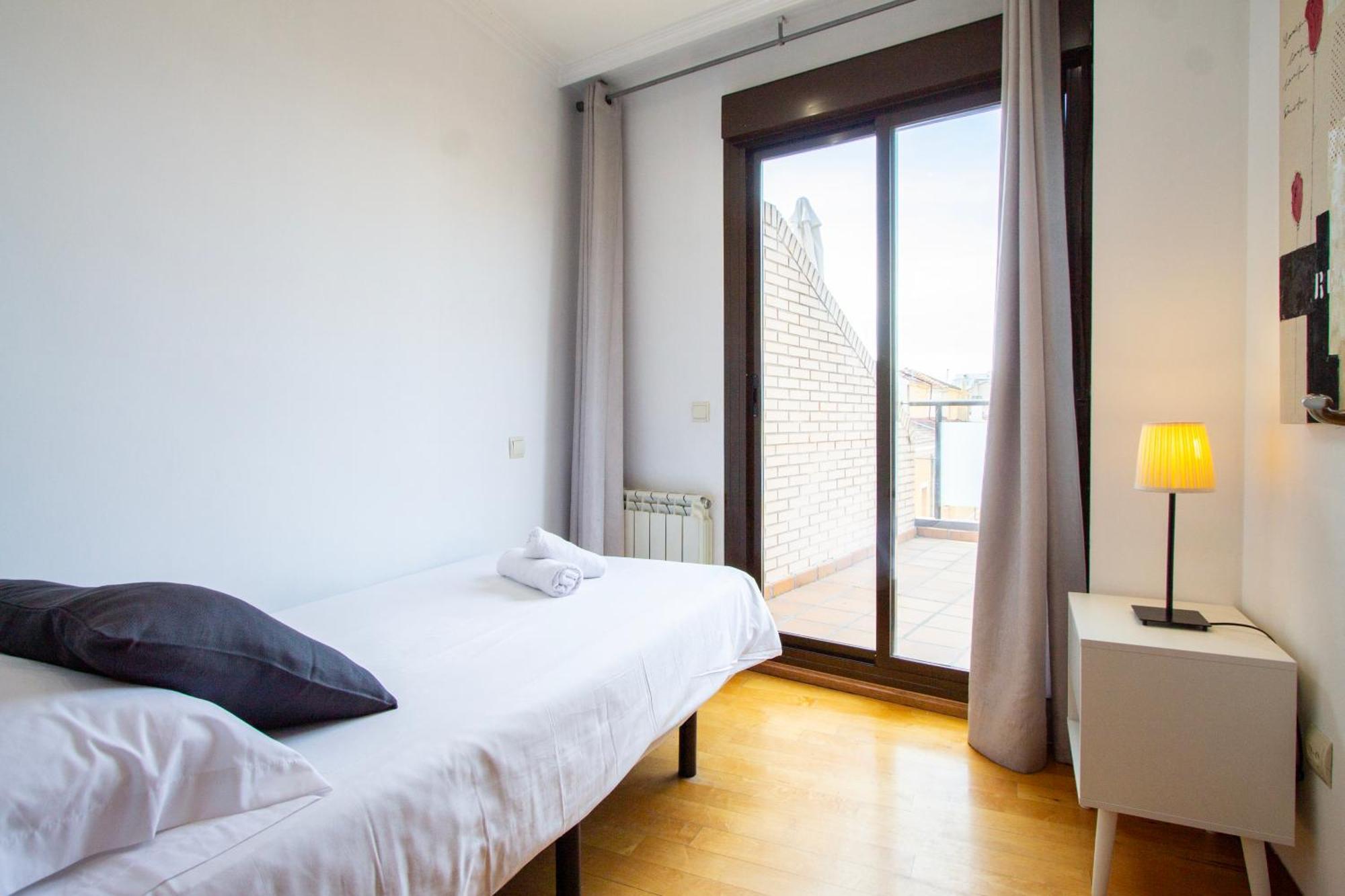 Apartamentos Adelfas Мадрид Экстерьер фото
