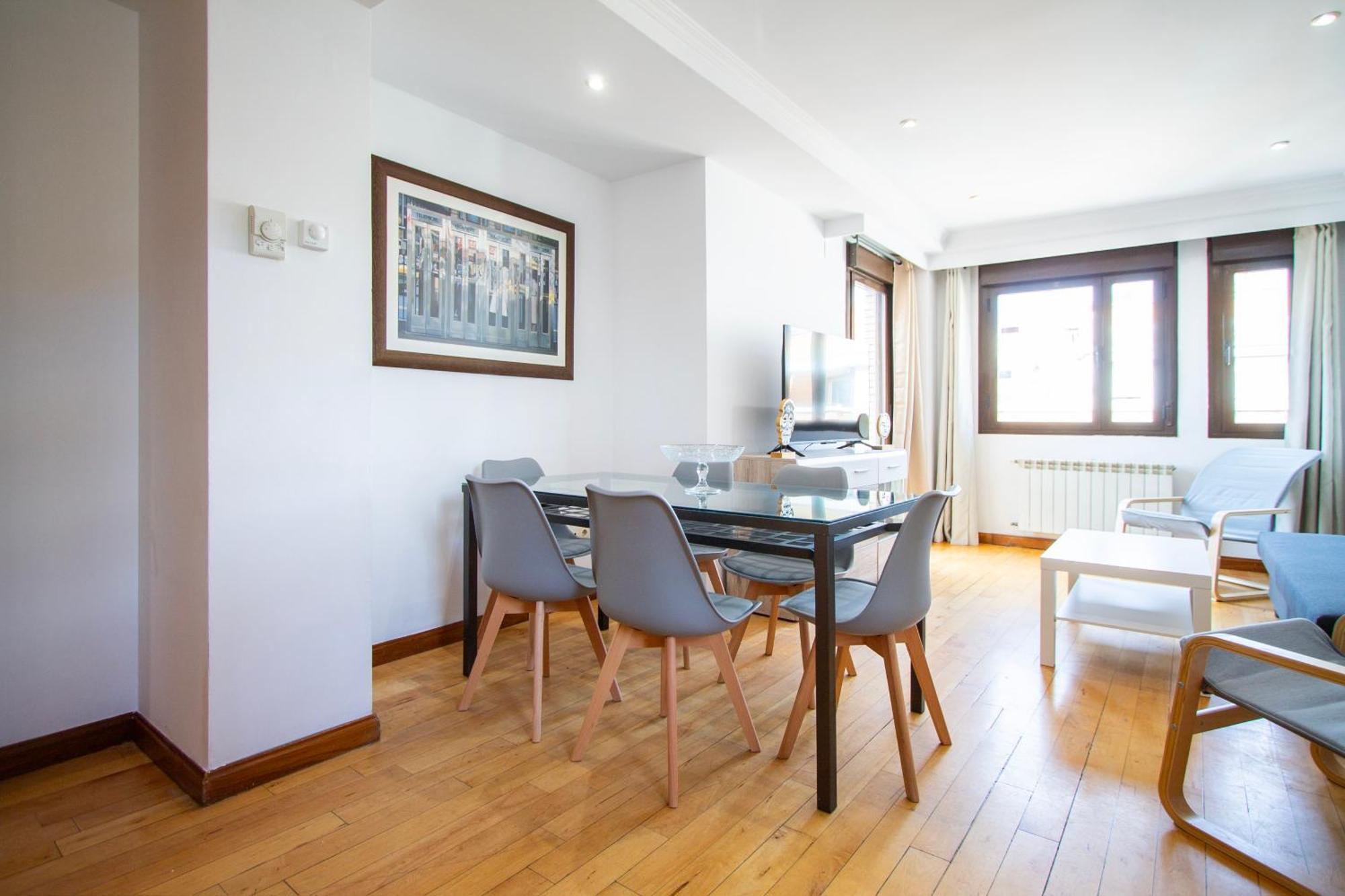 Apartamentos Adelfas Мадрид Экстерьер фото
